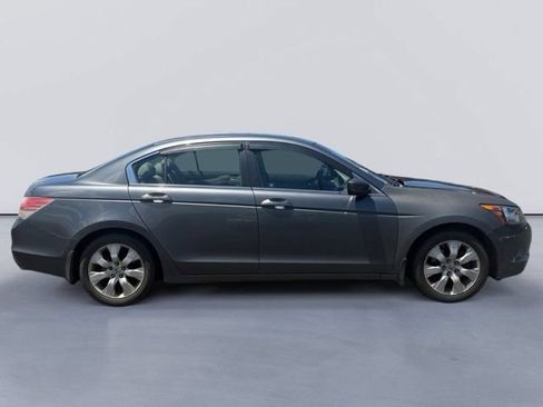 Used 2010 Honda Accord EX-L image 2