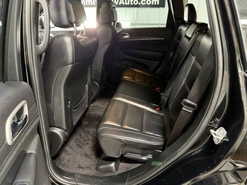 Used 2018 Jeep Grand Cherokee Limited AWD/4WD image 10