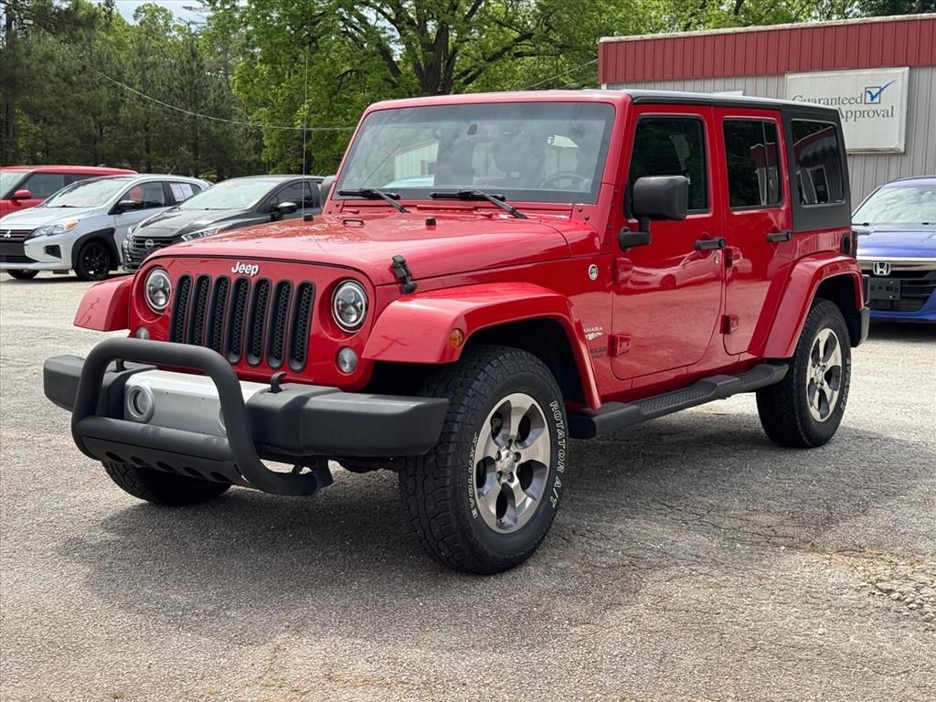 Used 2014 Jeep Wrangler Unlimited Sahara w/ Connectivity Group AWD/4WD image 7