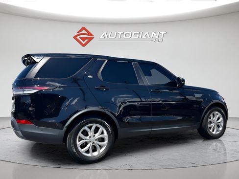 Used 2020 Land Rover Discovery SE AWD/4WD image 8