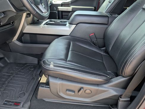 Used 2020 Ford F250 Lariat w/ Lariat Value Package AWD/4WD image 14