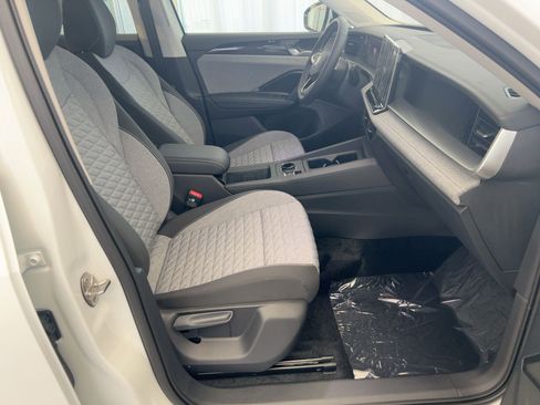 New 2026 Volkswagen Tiguan S image 29