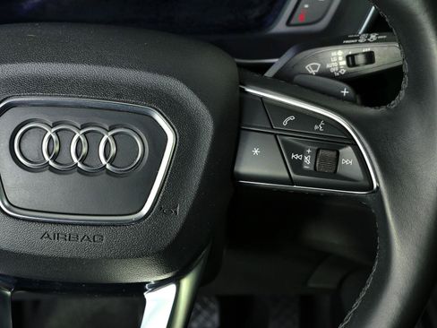 Used 2021 Audi Q3 2.0T Premium Plus w/ Premium Plus Package AWD/4WD image 12