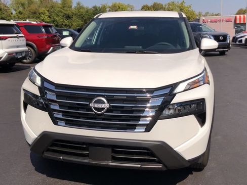 Used 2026 Nissan Rogue SV w/ Cold Weather Package AWD/4WD image 3