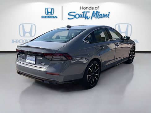 Certified 2023 Honda Accord Touring image 7