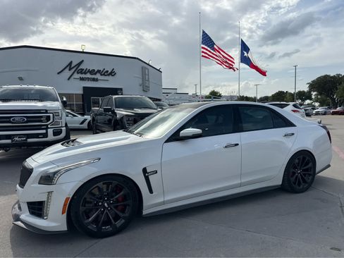 Used 2018 Cadillac CTS V w/ Carbon Fiber Package RWD image 1