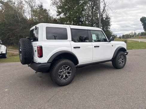 New 2025 Ford Bronco Badlands image 5