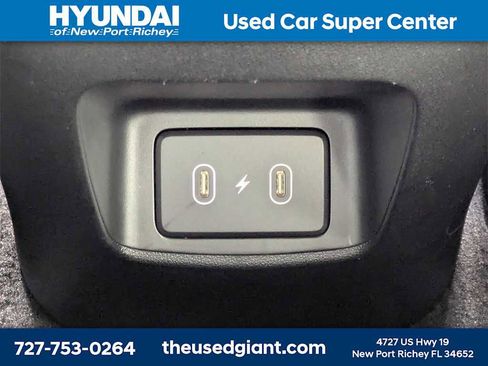 Used 2024 Hyundai Elantra Limited image 15