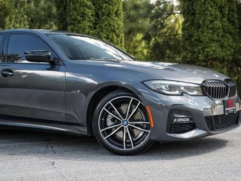 Used 2022 BMW 330e w/ M Sport Package RWD image 7