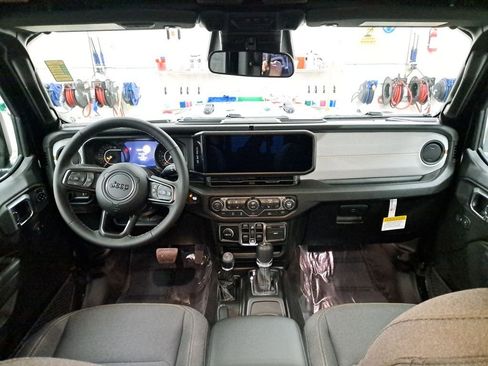 New 2026 Jeep Gladiator Sport image 18