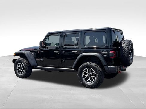 Used 2025 Jeep Wrangler Unlimited Rubicon AWD/4WD image 5