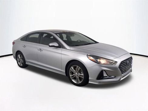 Used 2018 Hyundai Sonata SEL FWD image 2