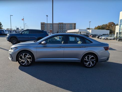 New 2026 Volkswagen Jetta SEL image 6