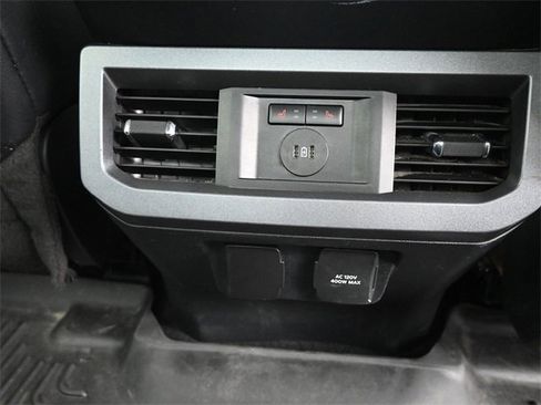 Used 2023 Ford F250 Lariat w/ FX4 Off-Road Package image 7