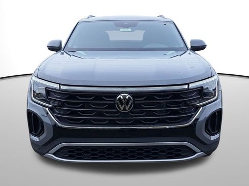 New 2025 Volkswagen Atlas Cross Sport SE image 2