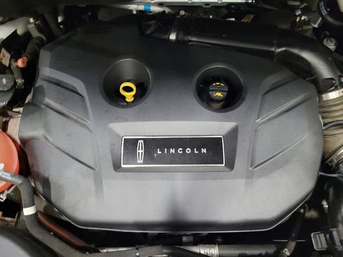 Used 2019 Lincoln MKC Reserve FWD image 30