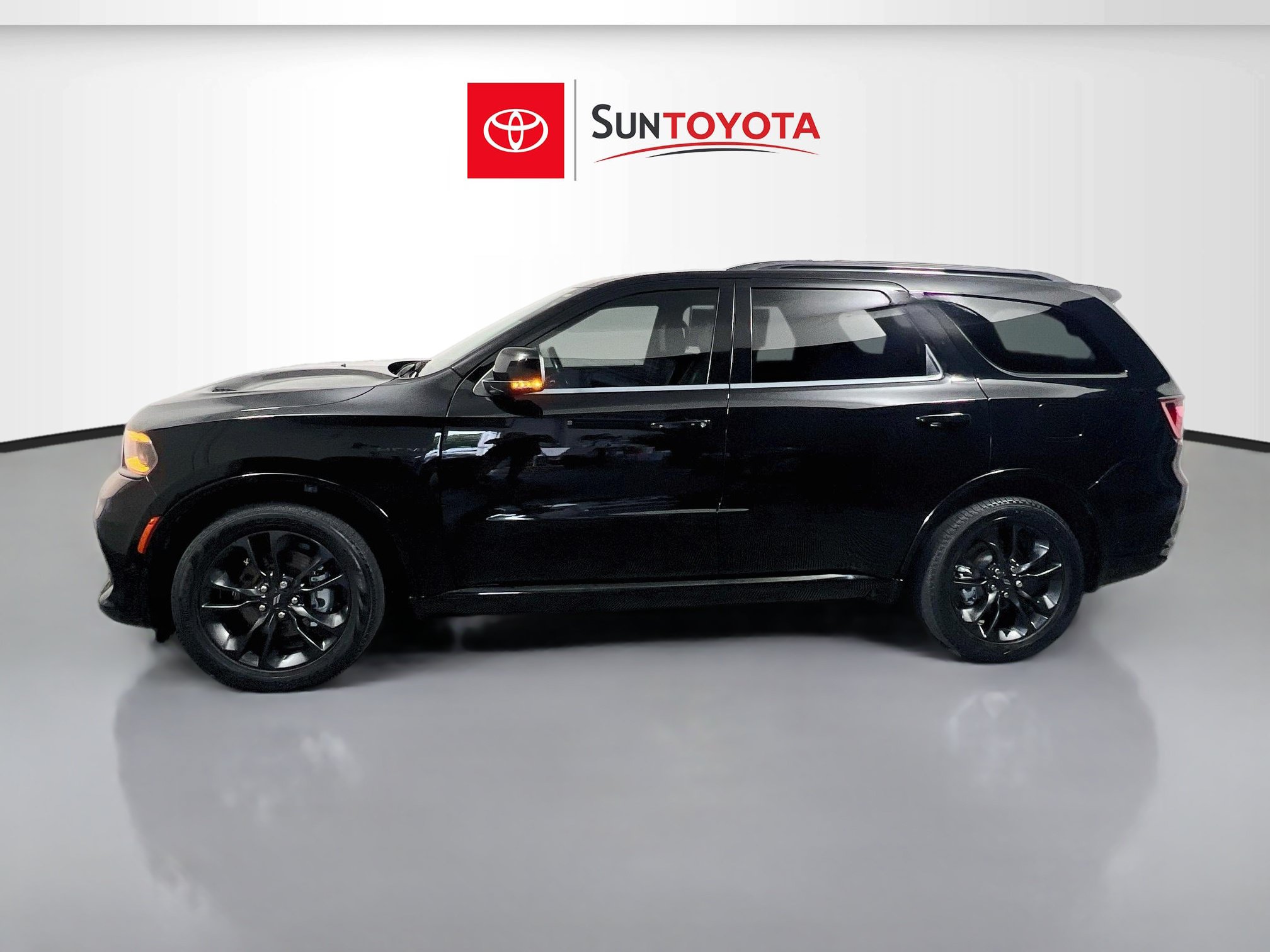 Used 2023 Dodge Durango R/T RWD image 7