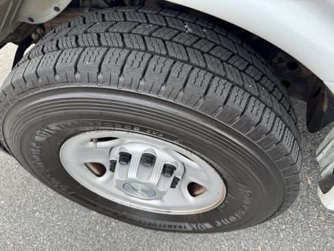 Used 2019 Chevrolet Express 3500 LS image 17