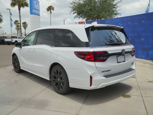 New 2026 Honda Odyssey Sport-L image 9