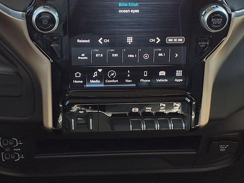 Used 2024 RAM 2500 Laramie w/ Safety Group AWD/4WD image 15