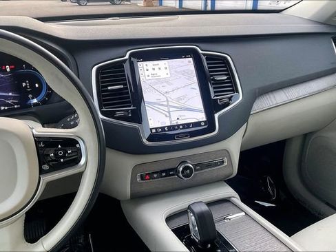 Used 2024 Volvo XC90 B6 Plus w/ Protection Package Premier image 6