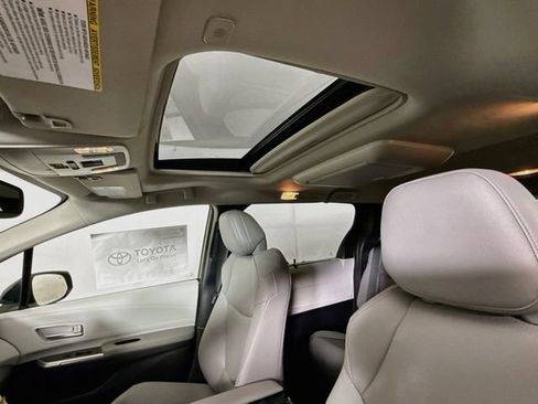 New 2026 Toyota Sienna XLE AWD/4WD image 22