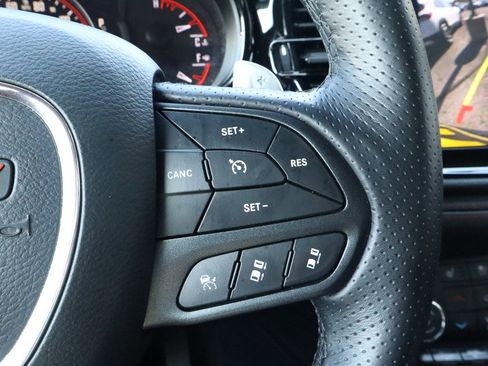 Used 2025 Dodge Durango GT AWD/4WD image 31