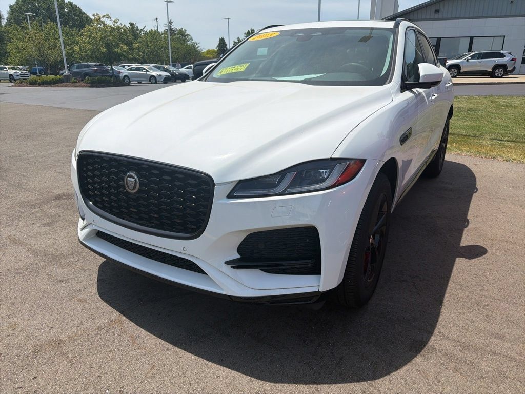 Used 2023 Jaguar F-PACE S AWD/4WD image 4