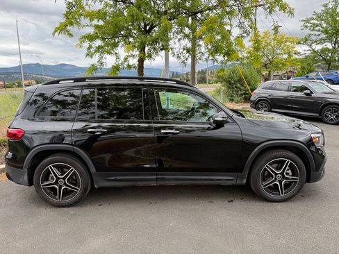 Certified 2022 Mercedes-Benz GLB 250 4MATIC image 9
