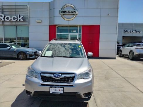 Used 2016 Subaru Forester 2.5i Premium AWD/4WD image 2