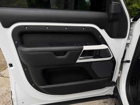Used 2021 Land Rover Defender 110 X-Dynamic HSE AWD/4WD image 66