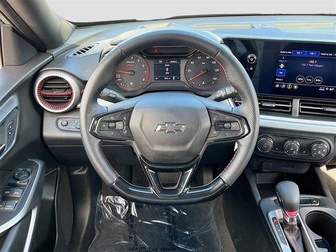 Used 2024 Chevrolet Trax RS w/ Driver Confidence Package image 21