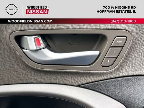 Used 2014 Hyundai Santa Fe Sport w/ Technology Package 04 FWD image 21