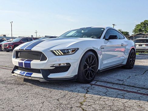 Used 2016 Ford Mustang Shelby GT350 w/ Technology Package RWD image 3