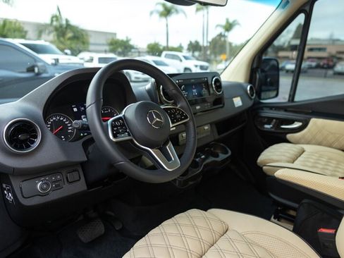 Used 2023 Mercedes-Benz Sprinter 3500 w/ Parking Package image 11