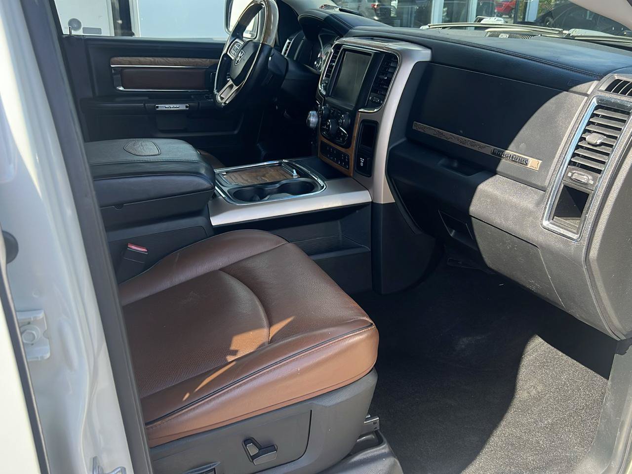 Used 2016 RAM 1500 Laramie Longhorn AWD/4WD image 11