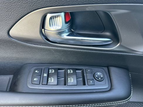 New 2026 Chrysler Voyager LX image 8