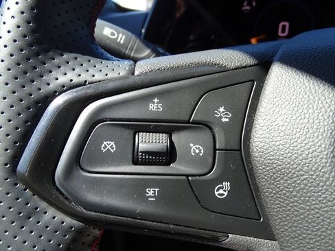 Certified 2024 Chevrolet Trax RS w/ Driver Confidence Package FWD image 19
