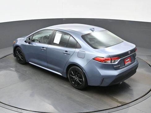 Used 2023 Toyota Corolla LE FWD image 36