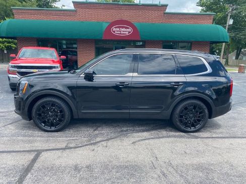 Used 2021 Kia Telluride SX w/ SX Prestige Package AWD/4WD image 8