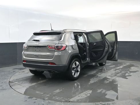 Used 2021 Jeep Compass Limited AWD/4WD image 29