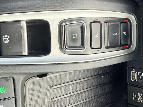 Used 2019 Honda Insight Touring image 11