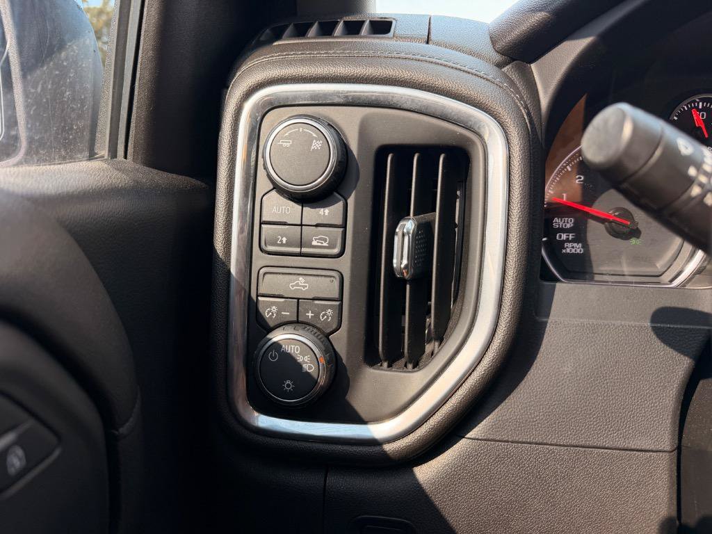 Used 2019 Chevrolet Silverado 1500 LT w/ All-Star Edition AWD/4WD image 10