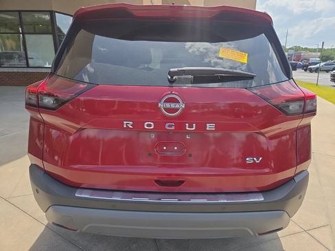 Used 2023 Nissan Rogue SV w/ SV Premium B Package FWD image 5