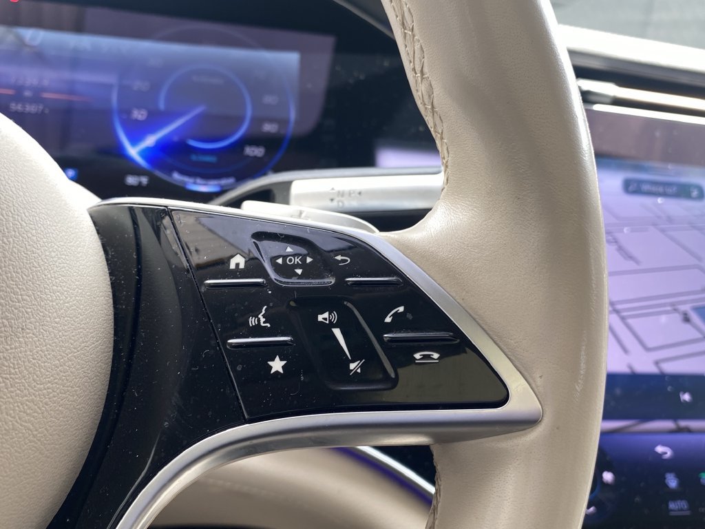 Certified 2022 Mercedes-Benz EQS 580 4MATIC Sedan image 20