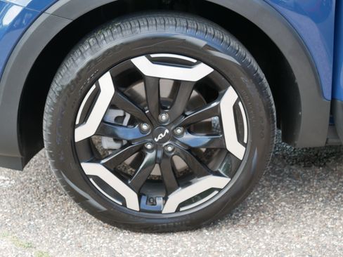 Certified 2024 Kia Telluride S w/ S Sunroof Package AWD/4WD image 14
