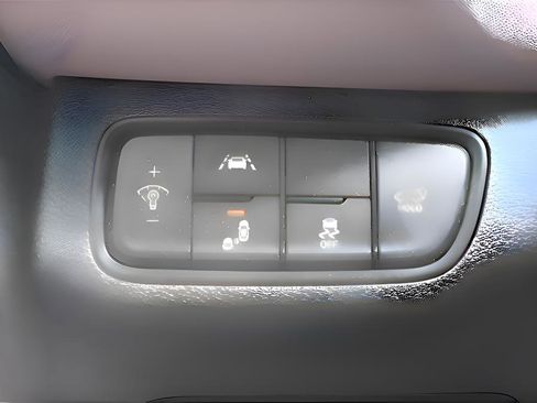 Used 2020 Hyundai Santa Fe SEL w/ Convenience Package FWD image 9