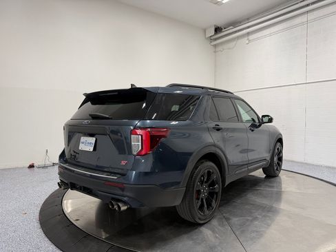 Used 2023 Ford Explorer ST w/ Equipment Group 401A image 7