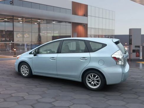 Used 2012 Toyota Prius V Two FWD image 5