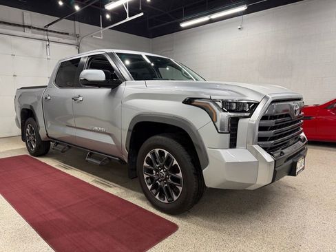 Used 2024 Toyota Tundra Limited AWD/4WD image 8